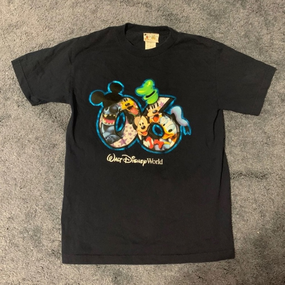 Vintage Disney Tshirt 2006